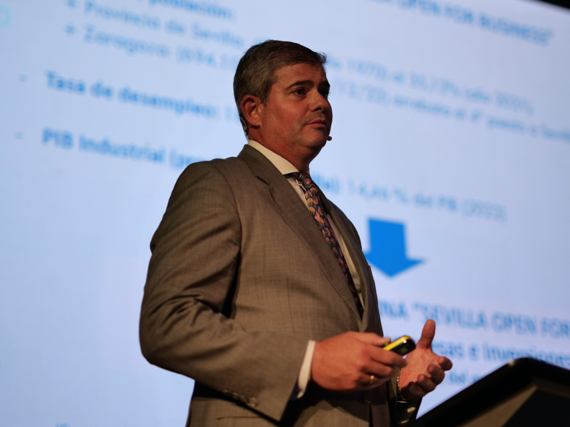 Manuel Parejo hablando en Al Andalus Innovation Venture de Sevilla como ciudad para invertir